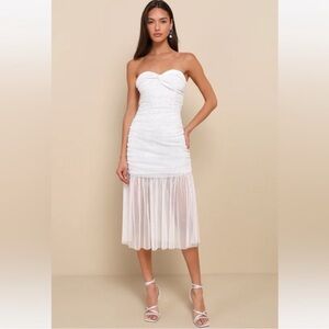NWT - Lulu’s Sparkling Babe White Mesh Rhinestone Ruched Strapless Midi Dress